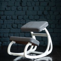 Балансирующий коленный стул Конёк Горбунёк (Белый) в Миассе - miass.mebel24.online | фото 2