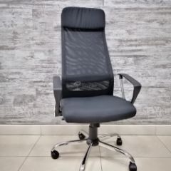 Кресло Barneo K-116 для персонала (черная ткань, черная сетка) в Миассе - miass.mebel24.online | фото