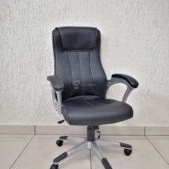 Кресло Barneo K-148 для руководителя (черная экокожа) в Миассе - miass.mebel24.online | фото 1