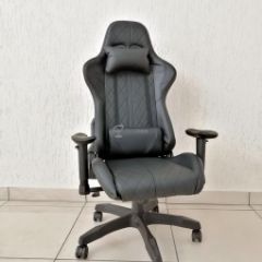 Кресло геймерское Barneo K-52 (черная экокожа черные вставки) в Миассе - miass.mebel24.online | фото