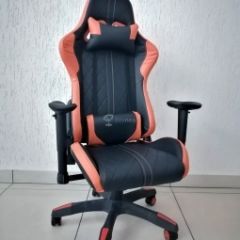 Кресло геймерское Barneo K-52 (черная экокожа оранжевые вставки) в Миассе - miass.mebel24.online | фото